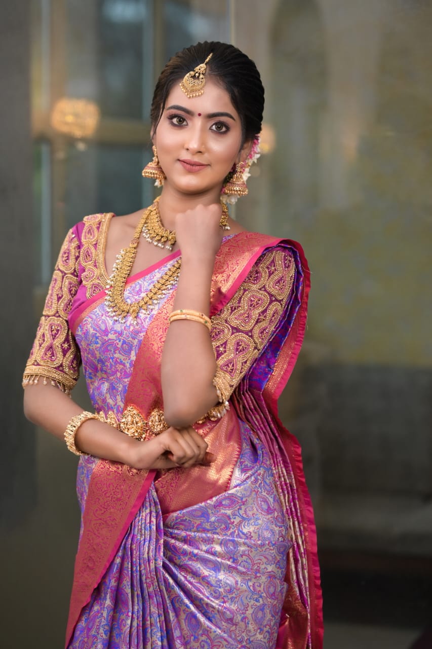 ANAMIKA BEAUTY PARLOUR KIZHISSERI